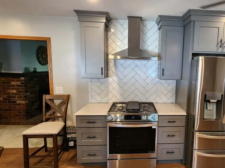 Finished kitchen remodel by R&R Remodel and Repair